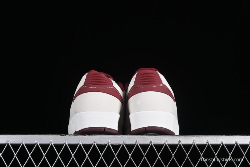 Air Jordan 2 Retro Low-Top Basketball Shoes