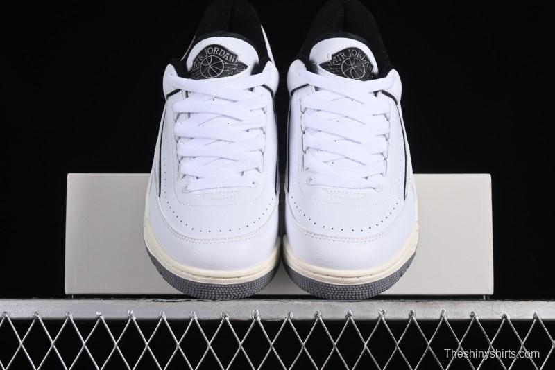 Nike Air Jordan 2/3 Retro Low Top Basketball Shoes in White/Black/Sail/Cement Grey - FD0383-100