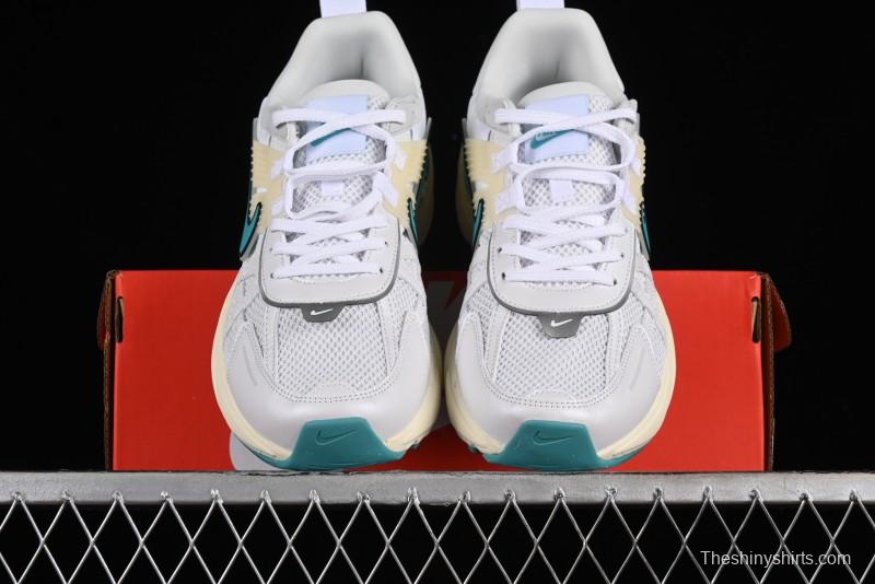 Nike Runtekk Run V2K Cushioned Low-Top Retro Running Shoes with Anti-Slip Design - FD0736-105