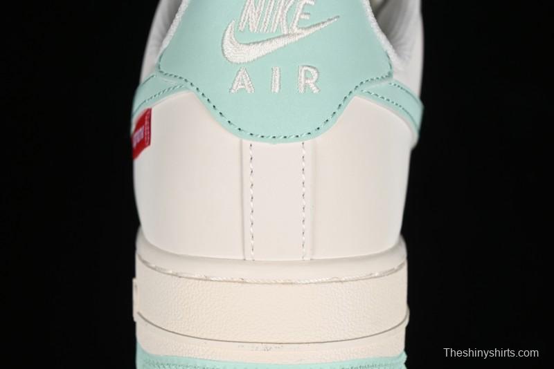 Supreme x Nike Air Force 1 '07 Low Collaborative Sneakers in Youthful Green - HD1968-023