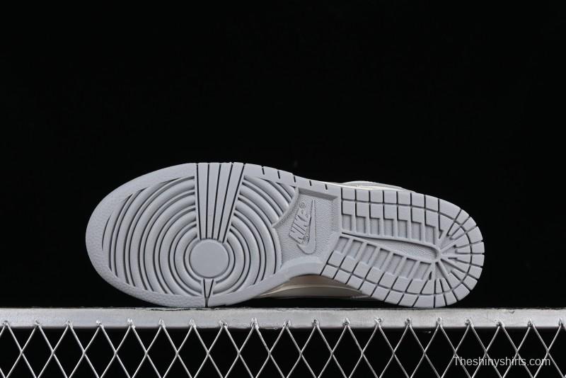Nike SB Dunk Low Skateboarding Shoes - XH1733-001