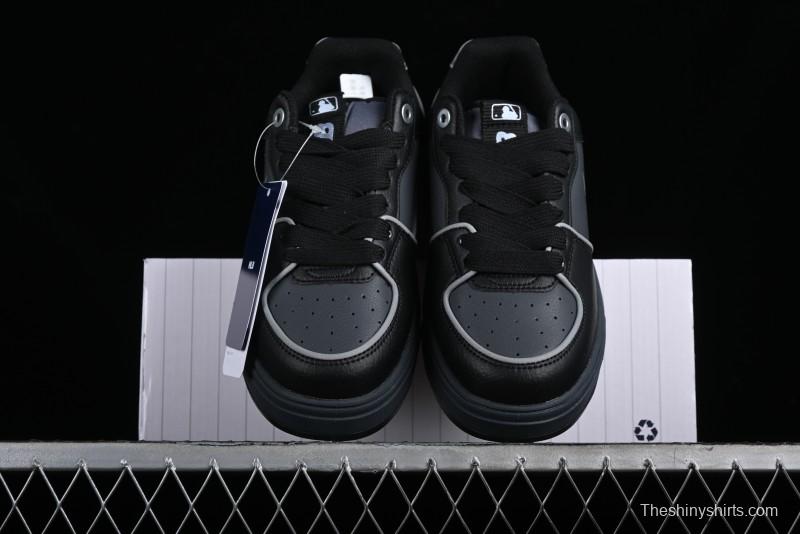 New York Yankees MLB Chunky Liner Basic Height Increasing Casual Sneakers - 3ASXCLB3N50BKL