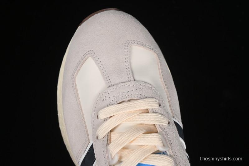 Adidas Retropy E5 IE8105 Running Shoes with Boost Cushioning - IE8105