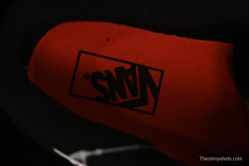 Vans Classics Knu Skool Retro Sneakers with Embroidered Graffiti Design and Thick Tongue - VN000CS00ZB