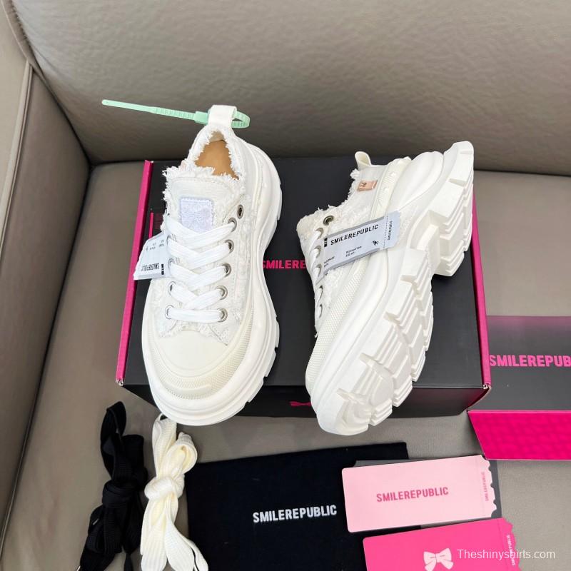 2025 Unisex Smile Republic White Canvas Thick Sole Casual Sneakers Frayed Edge LY00291