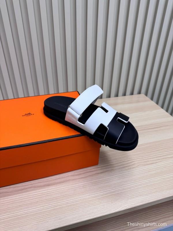 2025 Slippers Hermès White Black Leather Slippers